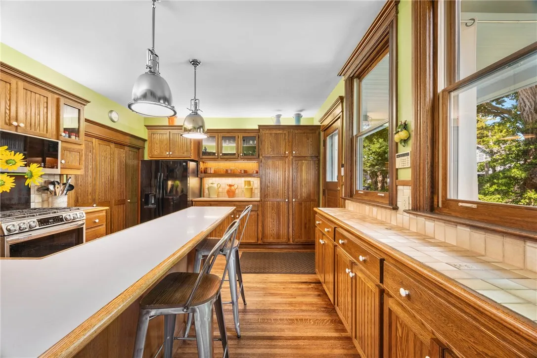 Plenty of cabinet storage