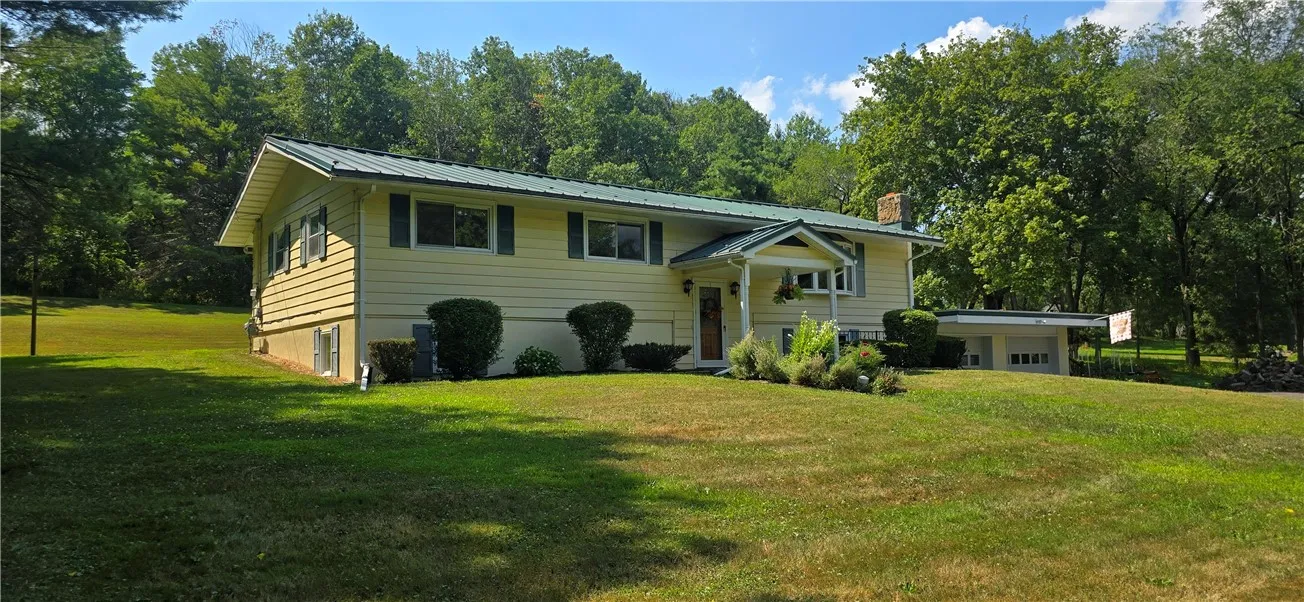 35 Main Street, Ashland, New York 14894, Ashland, New York 14894, 4 Bedrooms Bedrooms, 9 Rooms Rooms,2 BathroomsBathrooms,Residential,Closed,35 Main Street, Ashland, New York 14894,0,R1626596