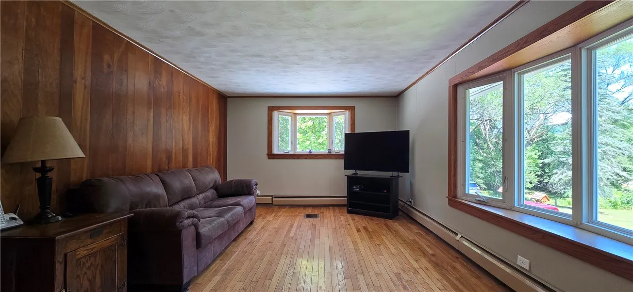 35 Main Street, Ashland, New York 14894, Ashland, New York 14894, 4 Bedrooms Bedrooms, 9 Rooms Rooms,2 BathroomsBathrooms,Residential,Closed,35 Main Street, Ashland, New York 14894,0,R1626596