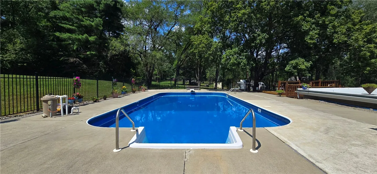 35 Main Street, Ashland, New York 14894, Ashland, New York 14894, 4 Bedrooms Bedrooms, 9 Rooms Rooms,2 BathroomsBathrooms,Residential,Closed,35 Main Street, Ashland, New York 14894,0,R1626596