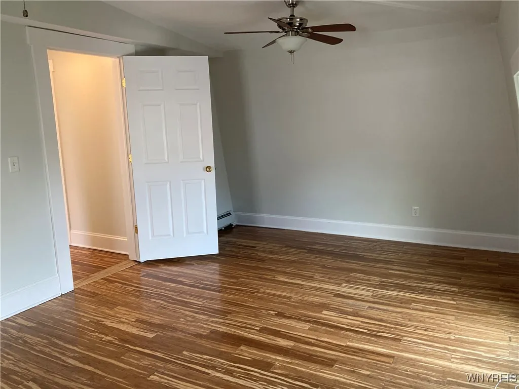 77 Johnson Park 8, Buffalo, New York 14201, Buffalo, New York 14201, 2 Bedrooms Bedrooms, 4 Rooms Rooms,1 BathroomBathrooms,Residential Lease,For Rent,77 Johnson Park 8, Buffalo, New York 14201,B1614534