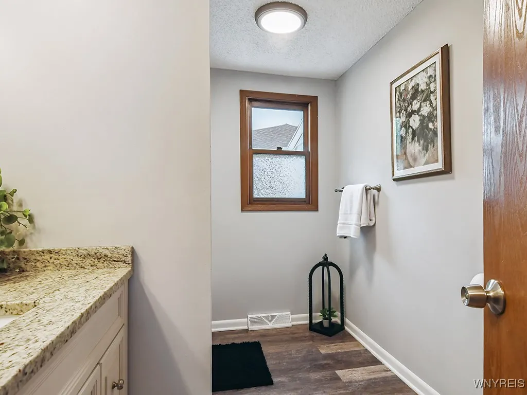 338 Canton Street, Cheektowaga, New York 14043, Cheektowaga, New York 14043, 3 Bedrooms Bedrooms, 6 Rooms Rooms,1 BathroomBathrooms,Residential,For Sale,338 Canton Street, Cheektowaga, New York 14043,0,B1620838