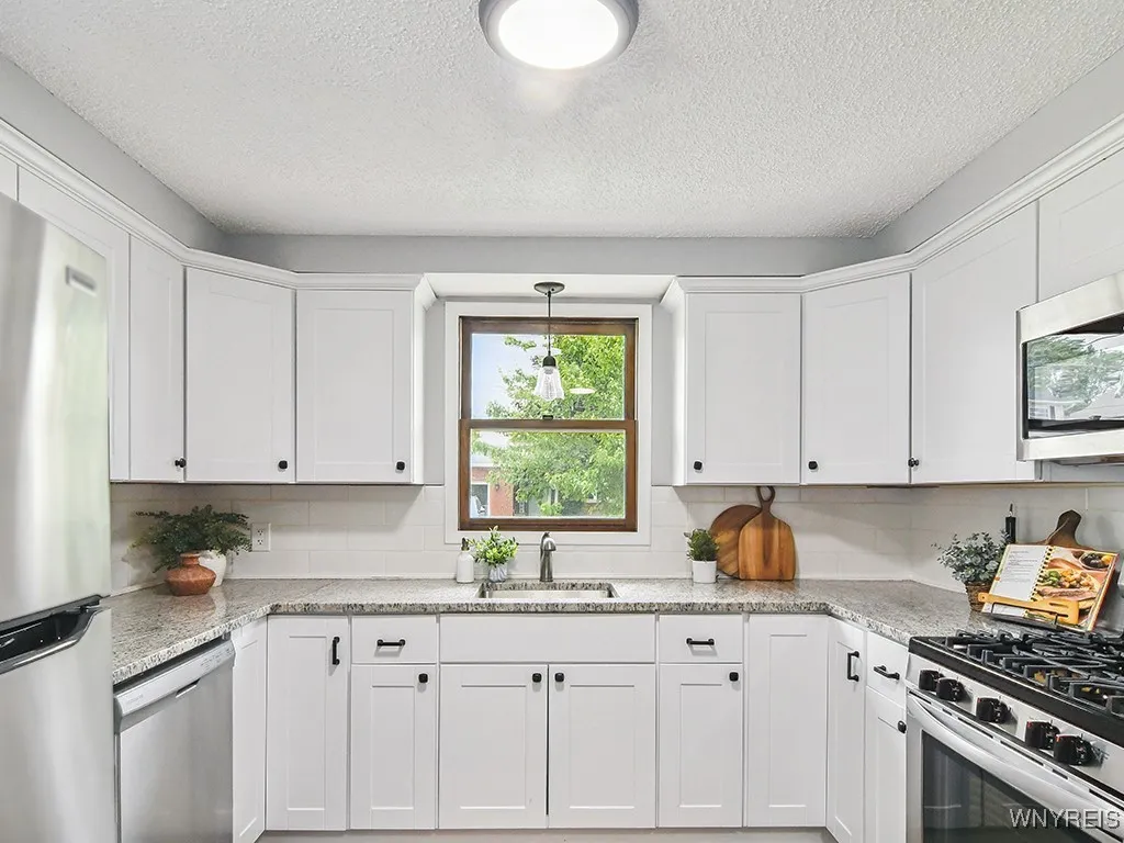 338 Canton Street, Cheektowaga, New York 14043, Cheektowaga, New York 14043, 3 Bedrooms Bedrooms, 6 Rooms Rooms,1 BathroomBathrooms,Residential,For Sale,338 Canton Street, Cheektowaga, New York 14043,0,B1620838