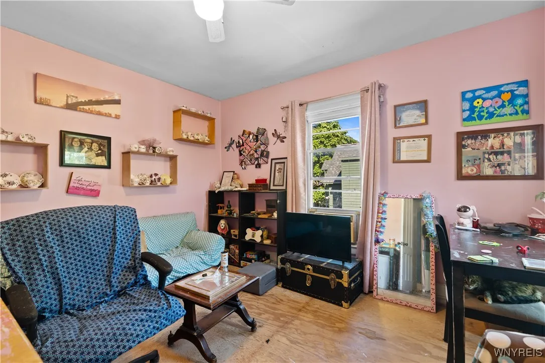 6 1st Street, Whitestown, New York 13492, Whitestown, New York 13492, 3 Bedrooms Bedrooms, 8 Rooms Rooms,1 BathroomBathrooms,Residential,Closed,6 1st Street, Whitestown, New York 13492,0,B1625690