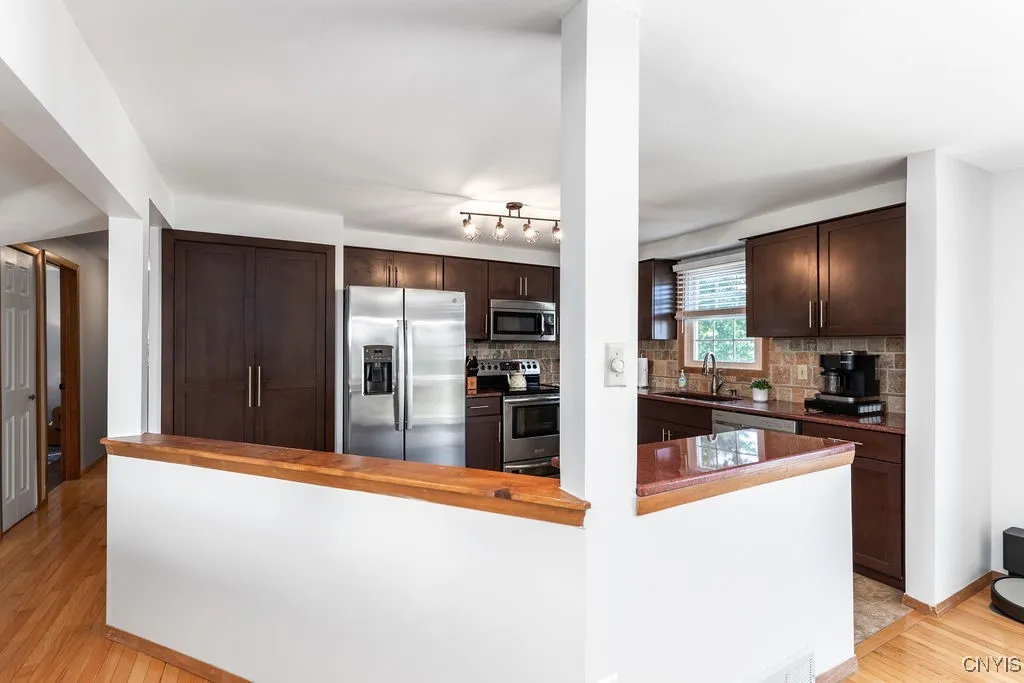 8145 Rapallo Way, Clay, New York 13041, Clay, New York 13041, 3 Bedrooms Bedrooms, 7 Rooms Rooms,1 BathroomBathrooms,Residential,Closed,8145 Rapallo Way, Clay, New York 13041,0,S1626644