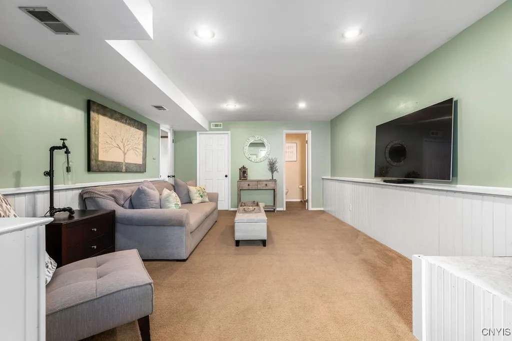 8145 Rapallo Way, Clay, New York 13041, Clay, New York 13041, 3 Bedrooms Bedrooms, 7 Rooms Rooms,1 BathroomBathrooms,Residential,Closed,8145 Rapallo Way, Clay, New York 13041,0,S1626644