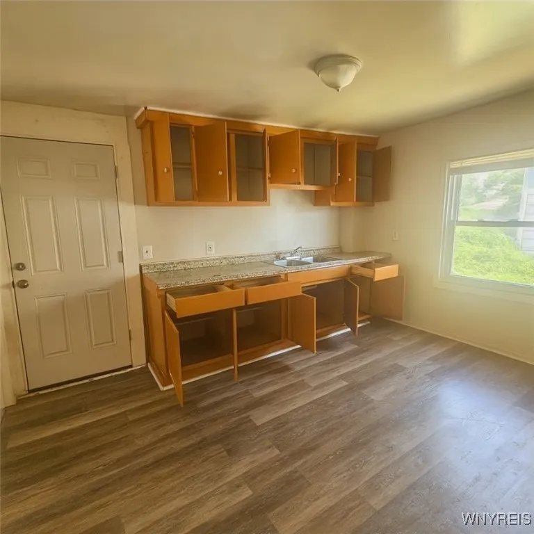 1504 William Street, Buffalo, New York 14206, Buffalo, New York 14206, 3 Bedrooms Bedrooms, 6 Rooms Rooms,1 BathroomBathrooms,Residential Lease,For Rent,1504 William Street, Buffalo, New York 14206,B1626655