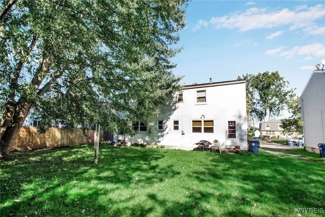 247 Glenhaven, Amherst, New York 14228, Amherst, New York 14228, 3 Bedrooms Bedrooms, 4 Rooms Rooms,1 BathroomBathrooms,Residential Lease,For Rent,247 Glenhaven, Amherst, New York 14228,B1626705