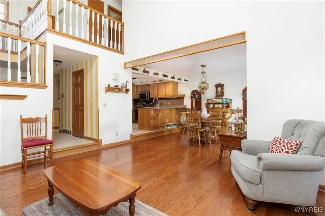 191 Bridle Path, Orchard Park, New York 14127, Orchard Park, New York 14127, 2 Bedrooms Bedrooms, 7 Rooms Rooms,2 BathroomsBathrooms,Residential,For Sale,191 Bridle Path, Orchard Park, New York 14127,B1623201