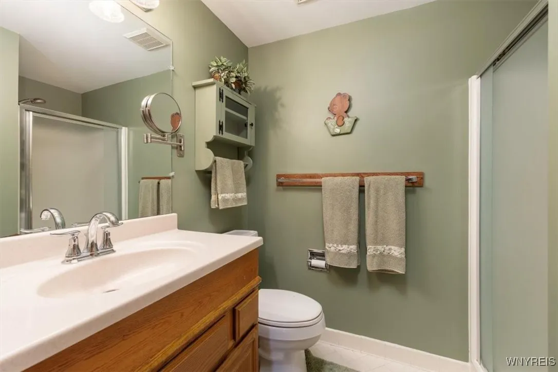 191 Bridle Path, Orchard Park, New York 14127, Orchard Park, New York 14127, 2 Bedrooms Bedrooms, 7 Rooms Rooms,2 BathroomsBathrooms,Residential,For Sale,191 Bridle Path, Orchard Park, New York 14127,B1623201