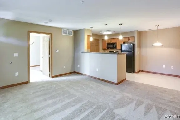 1013 Deer Lakes Drive, Amherst, New York 14228, Amherst, New York 14228, 2 Bedrooms Bedrooms, 5 Rooms Rooms,2 BathroomsBathrooms,Residential Lease,For Rent,1013 Deer Lakes Drive, Amherst, New York 14228,B1626720