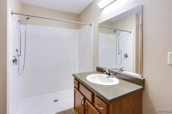1013 Deer Lakes Drive, Amherst, New York 14228, Amherst, New York 14228, 2 Bedrooms Bedrooms, 5 Rooms Rooms,2 BathroomsBathrooms,Residential Lease,For Rent,1013 Deer Lakes Drive, Amherst, New York 14228,B1626720