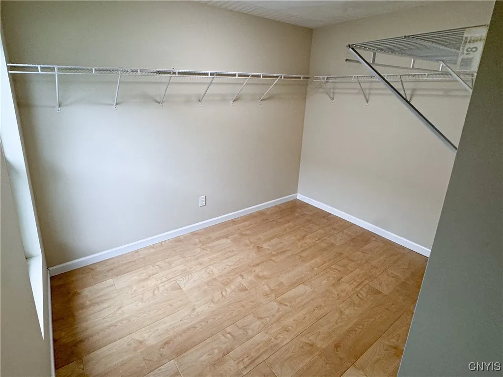 27 Greenman Avenue 1, Whitestown, New York 13417, Whitestown, New York 13417, 2 Bedrooms Bedrooms, 7 Rooms Rooms,1 BathroomBathrooms,Residential Lease,For Rent,27 Greenman Avenue 1, Whitestown, New York 13417,S1626594