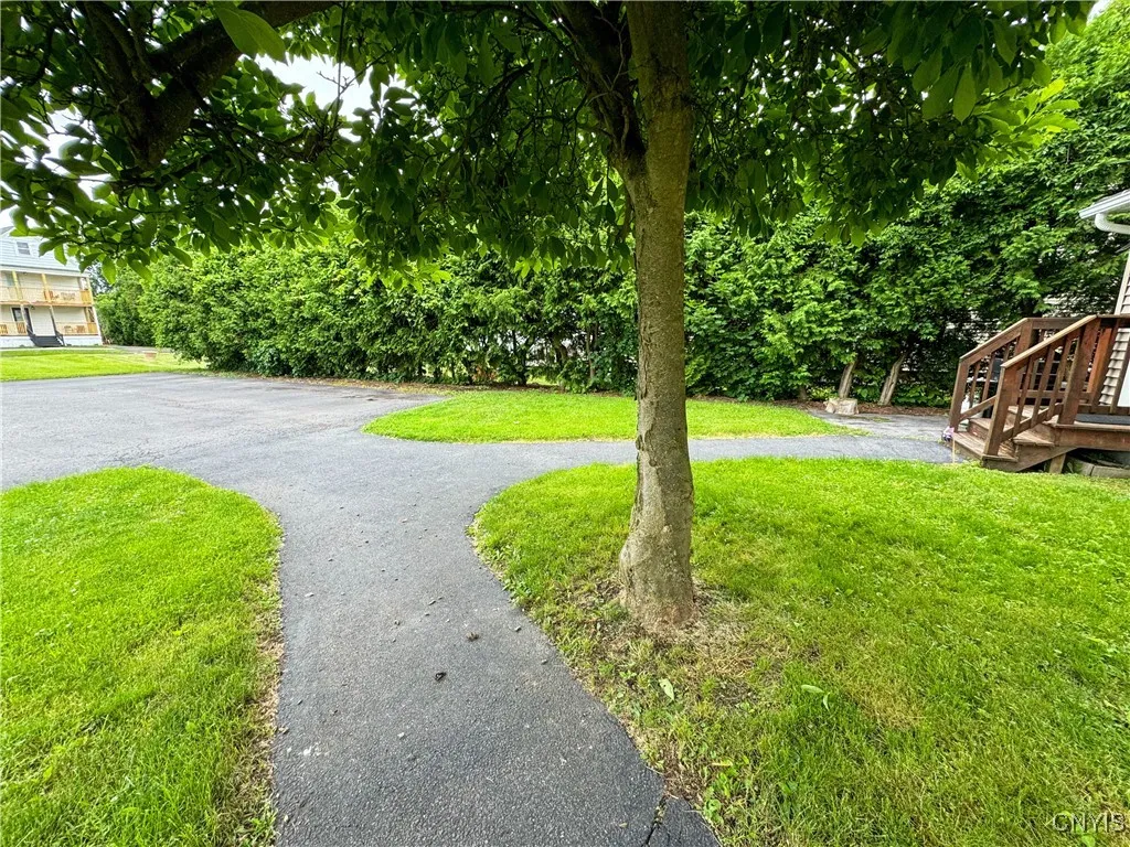 27 Greenman Avenue 2, Whitestown, New York 13417, Whitestown, New York 13417, 2 Bedrooms Bedrooms, 7 Rooms Rooms,1 BathroomBathrooms,Residential Lease,For Rent,27 Greenman Avenue 2, Whitestown, New York 13417,S1626597