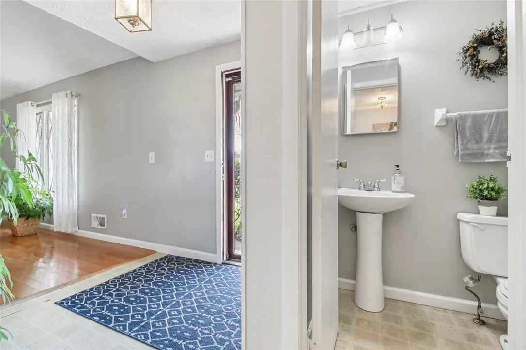 624 Gilmore Road, Clarkson, New York 14420, Clarkson, New York 14420, 3 Bedrooms Bedrooms, 9 Rooms Rooms,1 BathroomBathrooms,Residential,Closed,624 Gilmore Road, Clarkson, New York 14420,0,R1626340