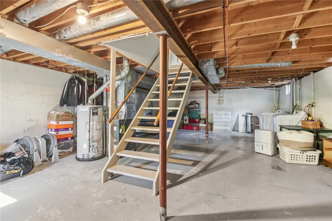 624 Gilmore Road, Clarkson, New York 14420, Clarkson, New York 14420, 3 Bedrooms Bedrooms, 9 Rooms Rooms,1 BathroomBathrooms,Residential,Closed,624 Gilmore Road, Clarkson, New York 14420,0,R1626340