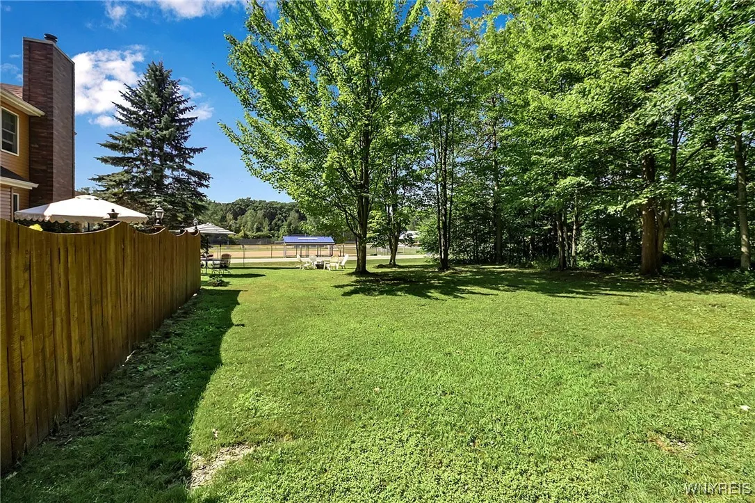 Lots of room for kids to play
