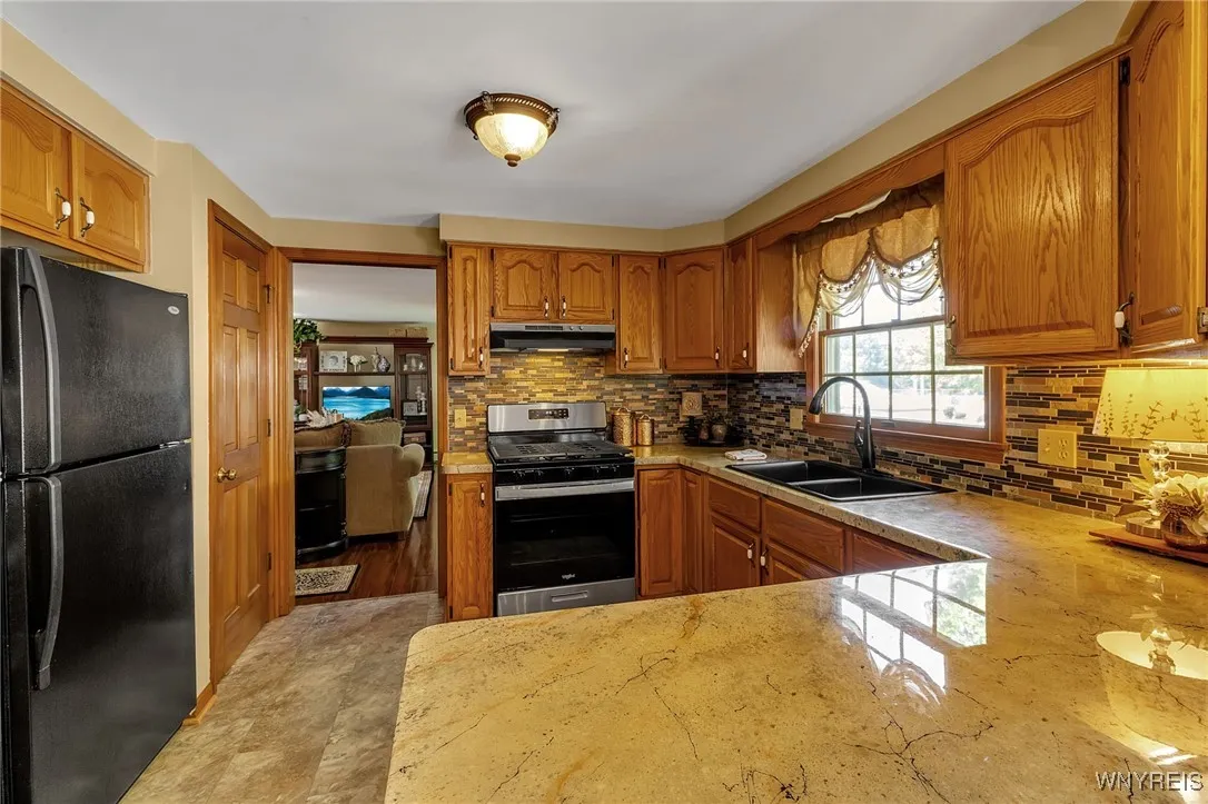 Solid surface counters and tiled backsplash