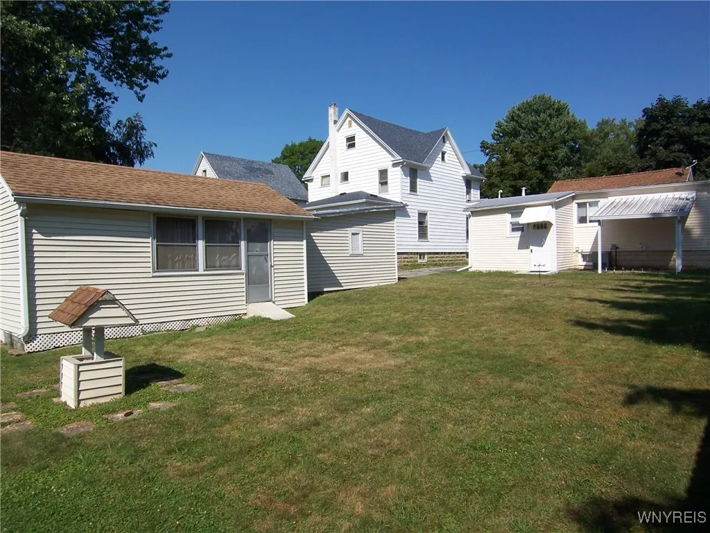 12 Linwood Avenue, Batavia City, New York 14020, Batavia City, New York 14020, 1 Bedroom Bedrooms, 4 Rooms Rooms,1 BathroomBathrooms,Residential,Closed,12 Linwood Avenue, Batavia City, New York 14020,0,B1626460