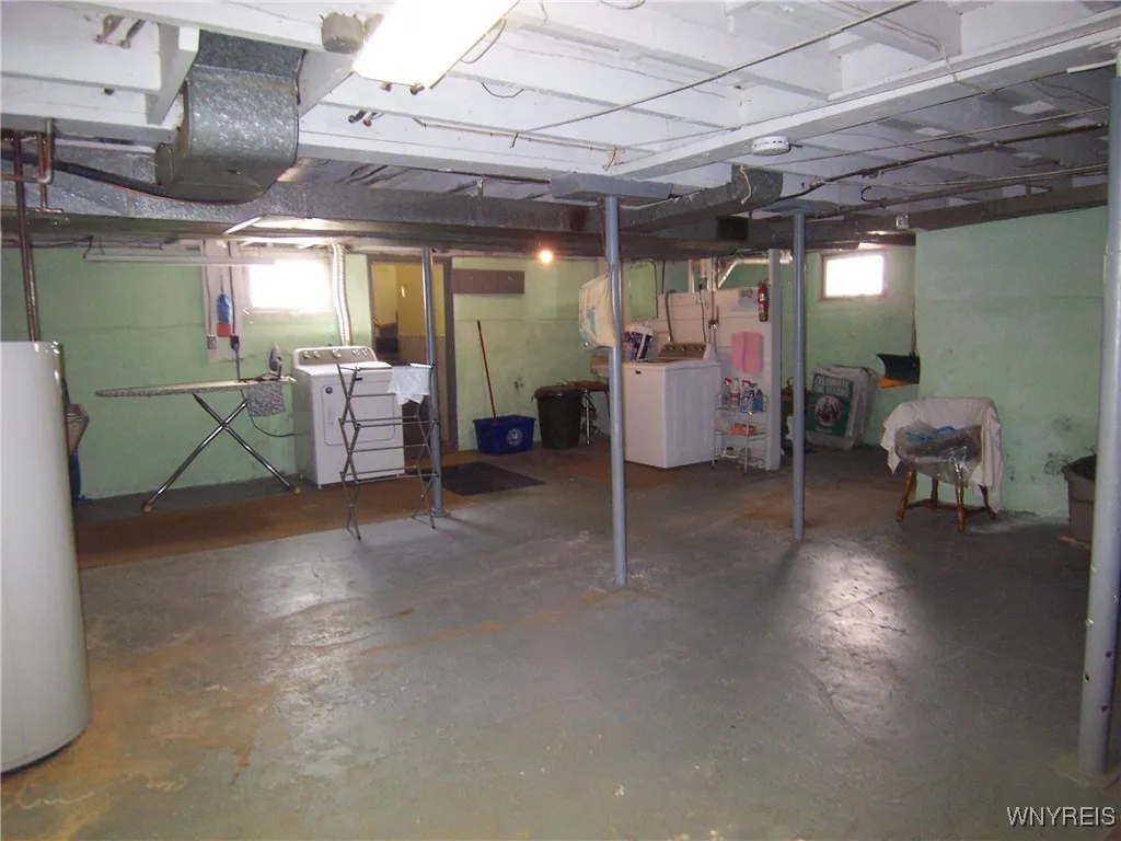 12 Linwood Avenue, Batavia City, New York 14020, Batavia City, New York 14020, 1 Bedroom Bedrooms, 4 Rooms Rooms,1 BathroomBathrooms,Residential,Closed,12 Linwood Avenue, Batavia City, New York 14020,0,B1626460