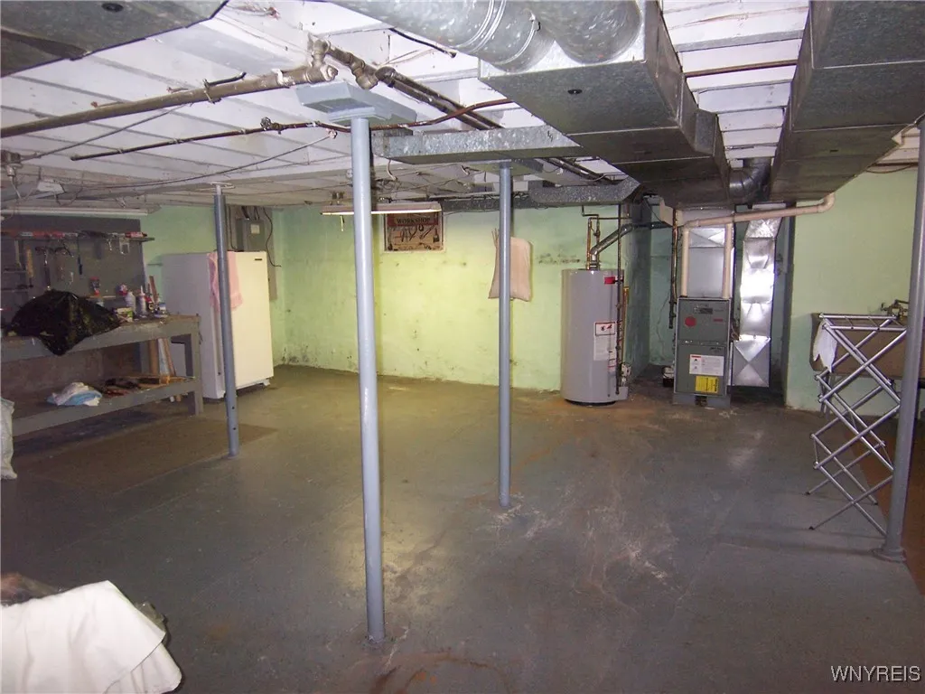 12 Linwood Avenue, Batavia City, New York 14020, Batavia City, New York 14020, 1 Bedroom Bedrooms, 4 Rooms Rooms,1 BathroomBathrooms,Residential,Closed,12 Linwood Avenue, Batavia City, New York 14020,0,B1626460