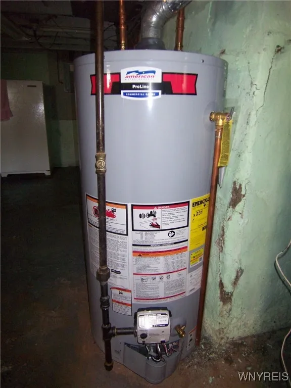 12 Linwood Avenue, Batavia City, New York 14020, Batavia City, New York 14020, 1 Bedroom Bedrooms, 4 Rooms Rooms,1 BathroomBathrooms,Residential,Closed,12 Linwood Avenue, Batavia City, New York 14020,0,B1626460