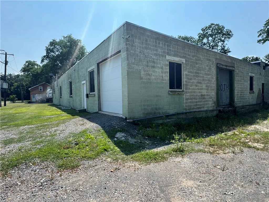 10 Pleasant Avenue, Phelps, New York 14532, Phelps, New York 14532, ,Commercial Lease,For Rent,10 Pleasant Avenue, Phelps, New York 14532,R1626778