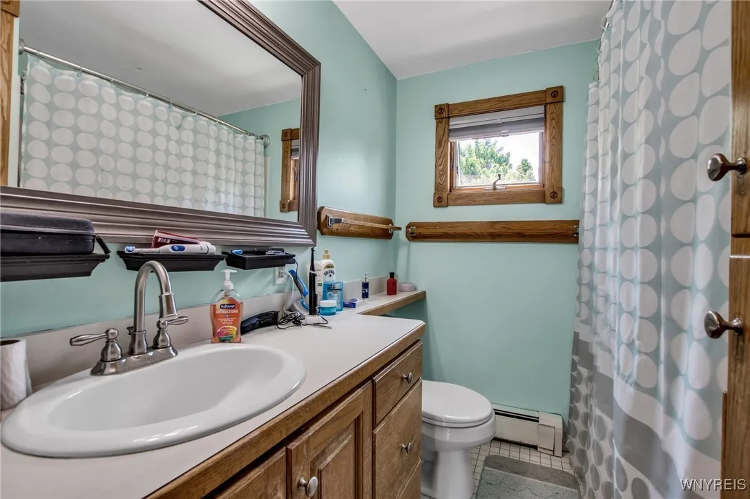 Front Home's Full Bathroom - Upstairs