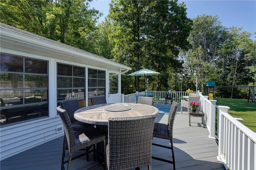 5713 Lincoln Road, Ontario, New York 14519, Ontario, New York 14519, 4 Bedrooms Bedrooms, 8 Rooms Rooms,2 BathroomsBathrooms,Residential,Closed,5713 Lincoln Road, Ontario, New York 14519,0,R1626320