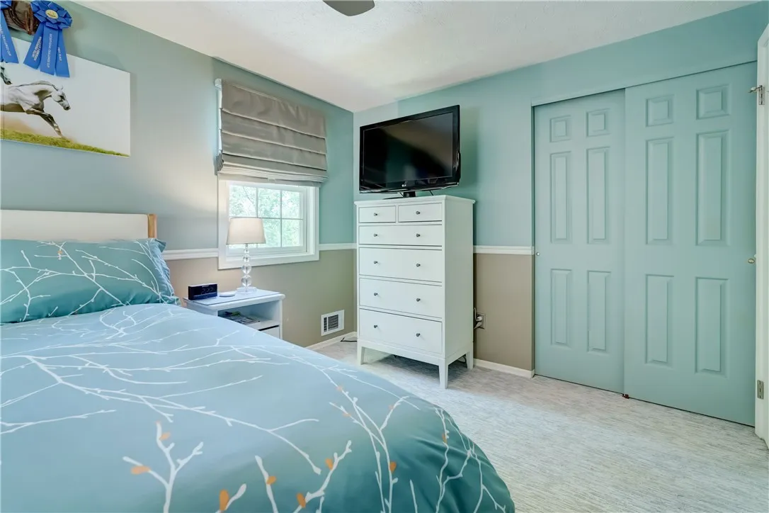 5713 Lincoln Road, Ontario, New York 14519, Ontario, New York 14519, 4 Bedrooms Bedrooms, 8 Rooms Rooms,2 BathroomsBathrooms,Residential,Closed,5713 Lincoln Road, Ontario, New York 14519,0,R1626320