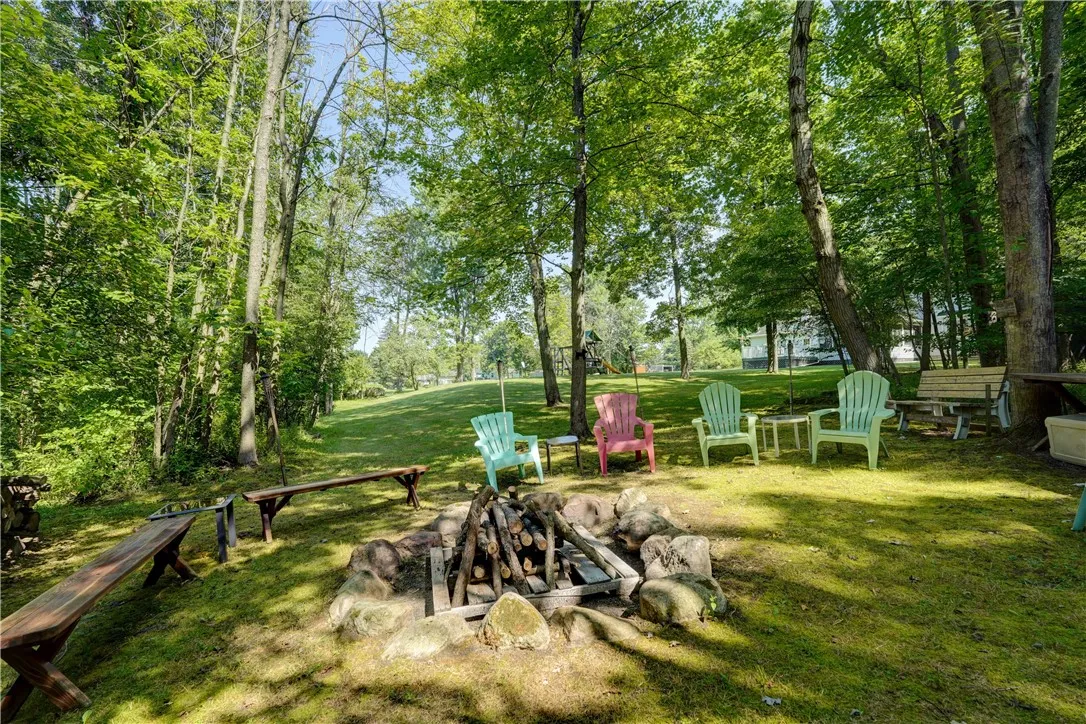 5713 Lincoln Road, Ontario, New York 14519, Ontario, New York 14519, 4 Bedrooms Bedrooms, 8 Rooms Rooms,2 BathroomsBathrooms,Residential,Closed,5713 Lincoln Road, Ontario, New York 14519,0,R1626320