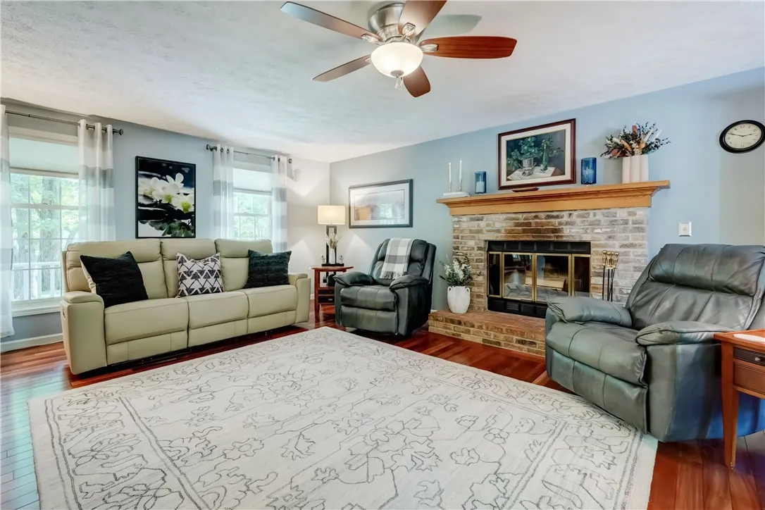 5713 Lincoln Road, Ontario, New York 14519, Ontario, New York 14519, 4 Bedrooms Bedrooms, 8 Rooms Rooms,2 BathroomsBathrooms,Residential,Closed,5713 Lincoln Road, Ontario, New York 14519,0,R1626320