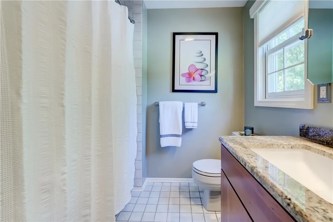 5713 Lincoln Road, Ontario, New York 14519, Ontario, New York 14519, 4 Bedrooms Bedrooms, 8 Rooms Rooms,2 BathroomsBathrooms,Residential,Closed,5713 Lincoln Road, Ontario, New York 14519,0,R1626320