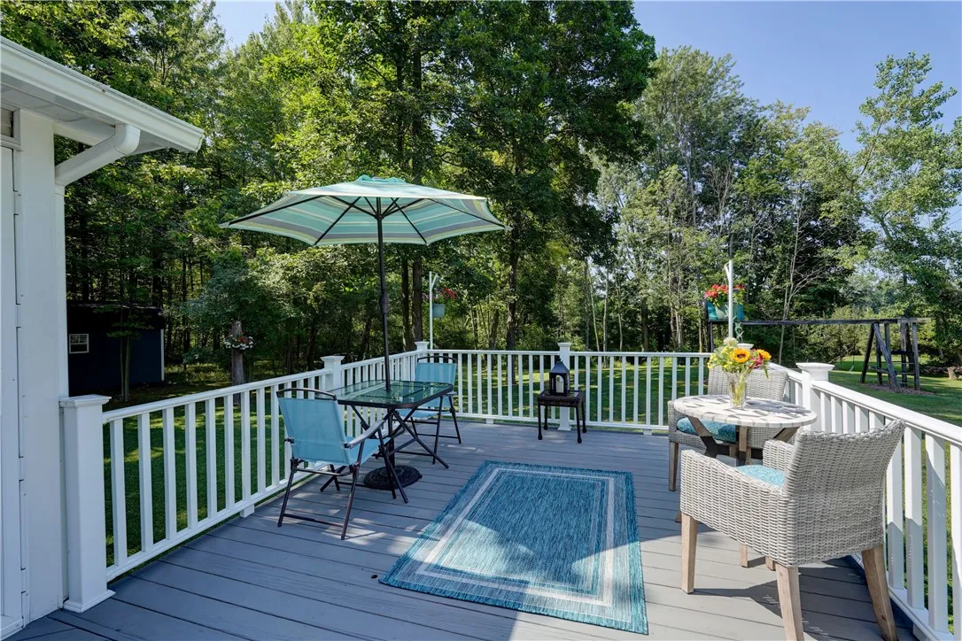 5713 Lincoln Road, Ontario, New York 14519, Ontario, New York 14519, 4 Bedrooms Bedrooms, 8 Rooms Rooms,2 BathroomsBathrooms,Residential,Closed,5713 Lincoln Road, Ontario, New York 14519,0,R1626320