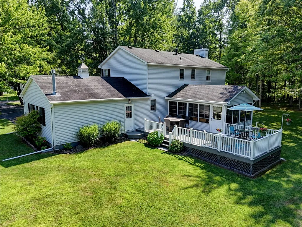 5713 Lincoln Road, Ontario, New York 14519, Ontario, New York 14519, 4 Bedrooms Bedrooms, 8 Rooms Rooms,2 BathroomsBathrooms,Residential,Closed,5713 Lincoln Road, Ontario, New York 14519,0,R1626320