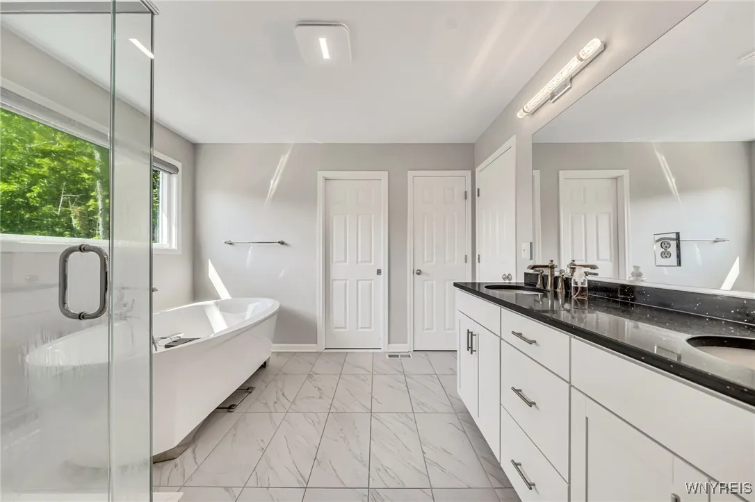 26 Hearthstone, Orchard Park, New York 14127, Orchard Park, New York 14127, 4 Bedrooms Bedrooms, 12 Rooms Rooms,3 BathroomsBathrooms,Residential,For Sale,26 Hearthstone, Orchard Park, New York 14127,B1626323