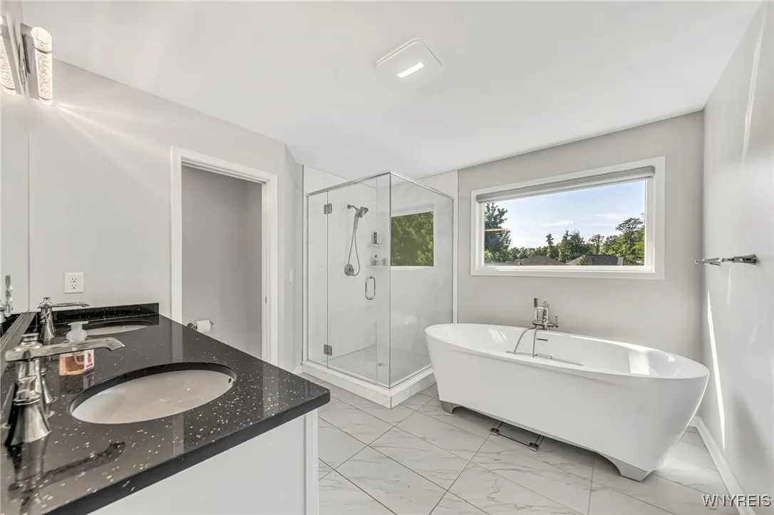 26 Hearthstone, Orchard Park, New York 14127, Orchard Park, New York 14127, 4 Bedrooms Bedrooms, 12 Rooms Rooms,3 BathroomsBathrooms,Residential,For Sale,26 Hearthstone, Orchard Park, New York 14127,B1626323