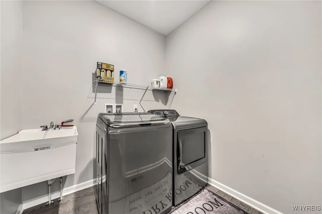 26 Hearthstone, Orchard Park, New York 14127, Orchard Park, New York 14127, 4 Bedrooms Bedrooms, 12 Rooms Rooms,3 BathroomsBathrooms,Residential,For Sale,26 Hearthstone, Orchard Park, New York 14127,B1626323