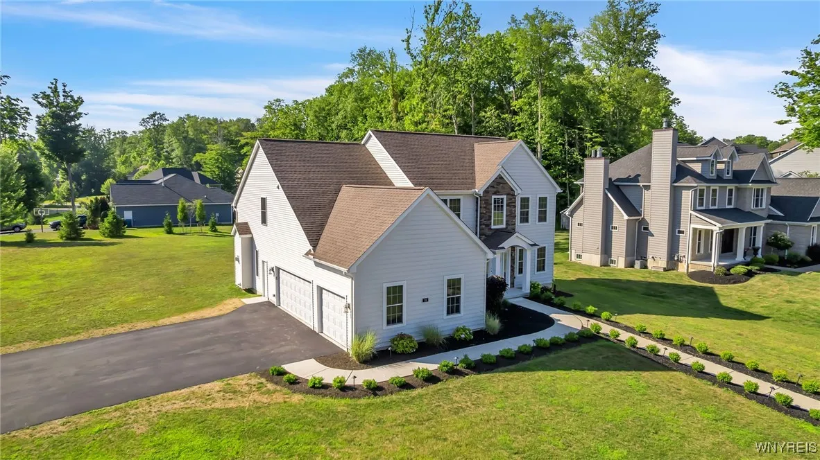 26 Hearthstone, Orchard Park, New York 14127, Orchard Park, New York 14127, 4 Bedrooms Bedrooms, 12 Rooms Rooms,3 BathroomsBathrooms,Residential,For Sale,26 Hearthstone, Orchard Park, New York 14127,B1626323