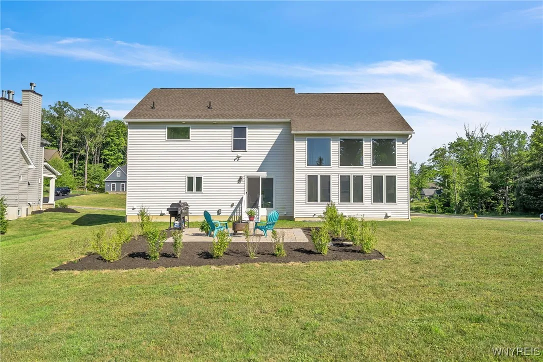 26 Hearthstone, Orchard Park, New York 14127, Orchard Park, New York 14127, 4 Bedrooms Bedrooms, 12 Rooms Rooms,3 BathroomsBathrooms,Residential,For Sale,26 Hearthstone, Orchard Park, New York 14127,B1626323