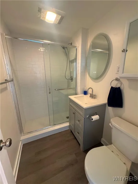 156 Hoover Avenue, Tonawanda, New York 14217, Tonawanda, New York 14217, 2 Bedrooms Bedrooms, 4 Rooms Rooms,1 BathroomBathrooms,Residential Lease,For Rent,156 Hoover Avenue, Tonawanda, New York 14217,B1626804