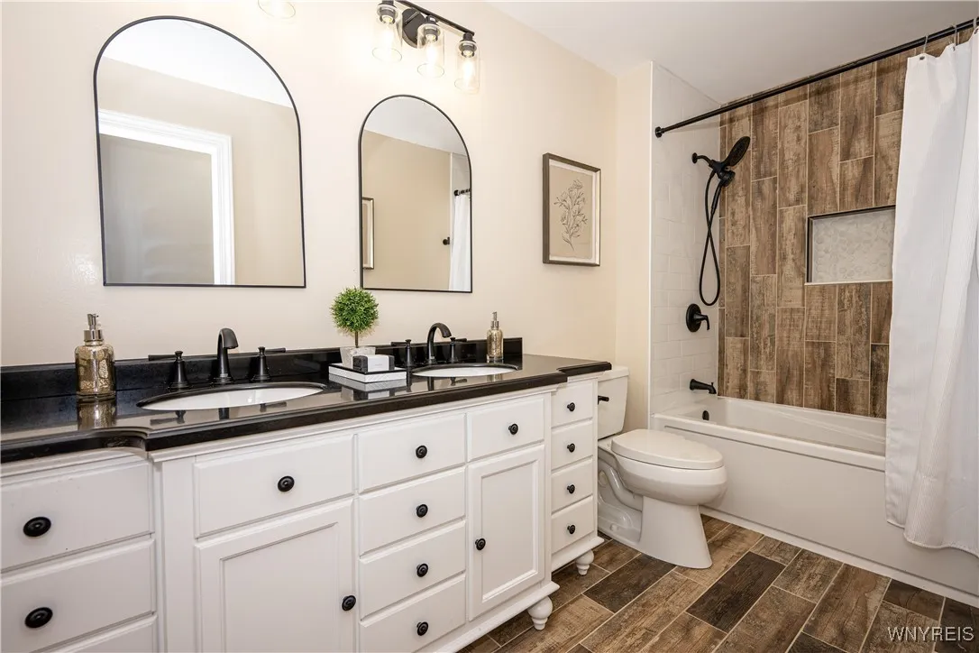 145 Highland Avenue, Orchard Park, New York 14127, Orchard Park, New York 14127, 4 Bedrooms Bedrooms, 10 Rooms Rooms,2 BathroomsBathrooms,Residential,For Sale,145 Highland Avenue, Orchard Park, New York 14127,B1626714
