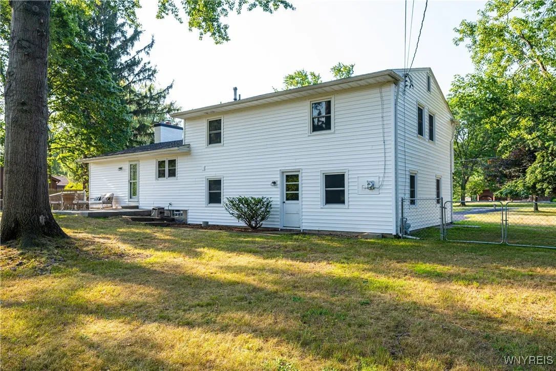 145 Highland Avenue, Orchard Park, New York 14127, Orchard Park, New York 14127, 4 Bedrooms Bedrooms, 10 Rooms Rooms,2 BathroomsBathrooms,Residential,For Sale,145 Highland Avenue, Orchard Park, New York 14127,B1626714