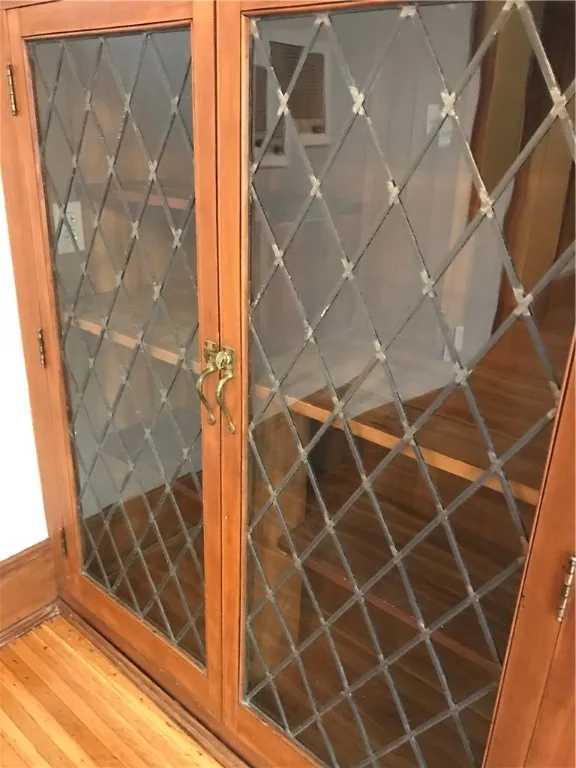 91 Merriman Street 1, Rochester, New York 14607, Rochester, New York 14607, 2 Bedrooms Bedrooms, 5 Rooms Rooms,1 BathroomBathrooms,Residential Lease,For Rent,91 Merriman Street 1, Rochester, New York 14607,R1626799