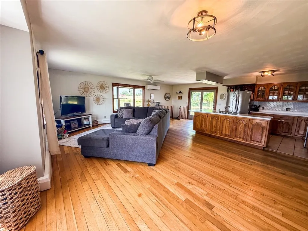 819 Creager Road, Springport, New York 13160, Springport, New York 13160, 3 Bedrooms Bedrooms, 8 Rooms Rooms,2 BathroomsBathrooms,Residential,Closed,819 Creager Road, Springport, New York 13160,0,R1626213