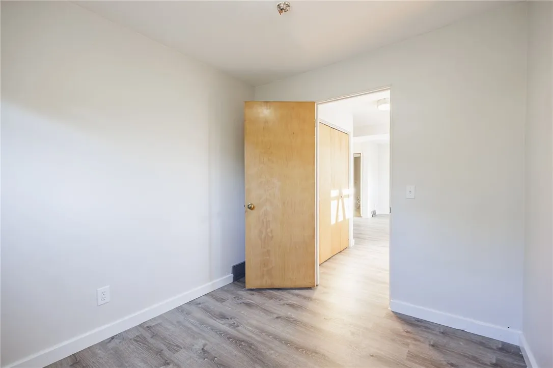 2233 Clifford Avenue 2, Rochester, New York 14609, Rochester, New York 14609, 1 Bedroom Bedrooms, 3 Rooms Rooms,1 BathroomBathrooms,Residential Lease,For Rent,2233 Clifford Avenue 2, Rochester, New York 14609,R1626873