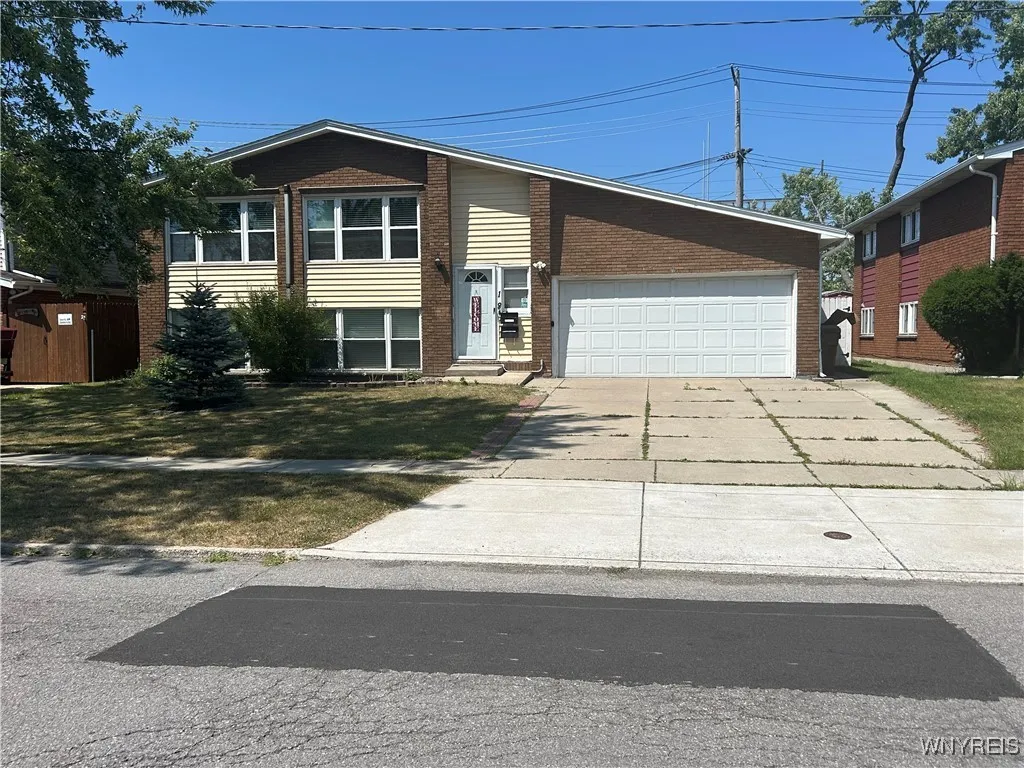 18 Barone Circle, Cheektowaga, New York 14225, Cheektowaga, New York 14225, 3 Bedrooms Bedrooms, 6 Rooms Rooms,1 BathroomBathrooms,Residential Lease,For Rent,18 Barone Circle, Cheektowaga, New York 14225,B1626858