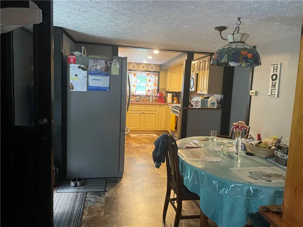 243 Kelly Road, Bainbridge, New York 13733, Bainbridge, New York 13733, 2 Bedrooms Bedrooms, 8 Rooms Rooms,2 BathroomsBathrooms,Residential,For Sale,243 Kelly Road, Bainbridge, New York 13733,0,R1625777