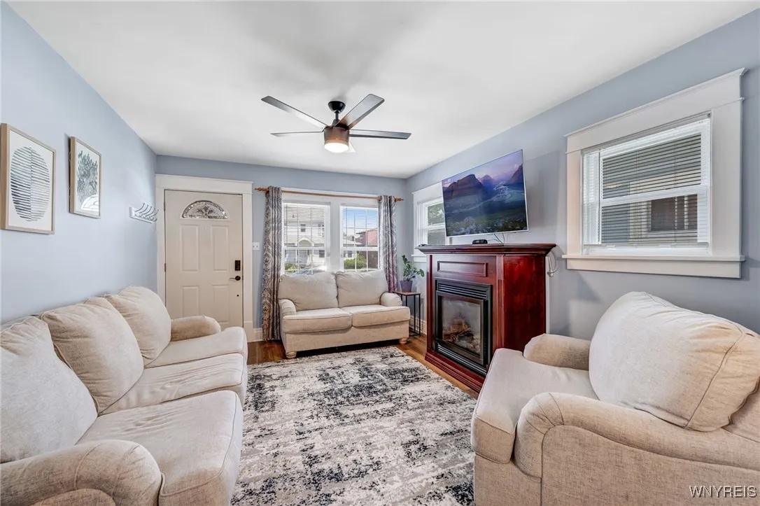 2451 Michigan Avenue, Niagara Falls, New York 1430, Niagara Falls, New York 14305, 4 Bedrooms Bedrooms, 8 Rooms Rooms,1 BathroomBathrooms,Residential,Closed,2451 Michigan Avenue, Niagara Falls, New York 1430,0,B1626844