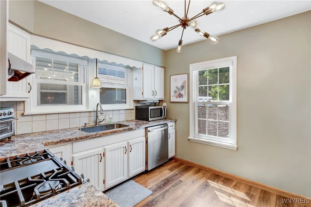 2451 Michigan Avenue, Niagara Falls, New York 1430, Niagara Falls, New York 14305, 4 Bedrooms Bedrooms, 8 Rooms Rooms,1 BathroomBathrooms,Residential,Closed,2451 Michigan Avenue, Niagara Falls, New York 1430,0,B1626844